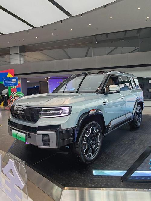 深圳312比亚迪方程豹硬派越野的爆款，英菲尼迪35周年与你共成长